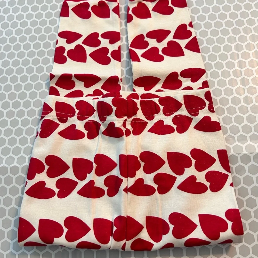 NWT Old Navy Red and Cream Heart-Print Kids Pajama Set. Size 4T